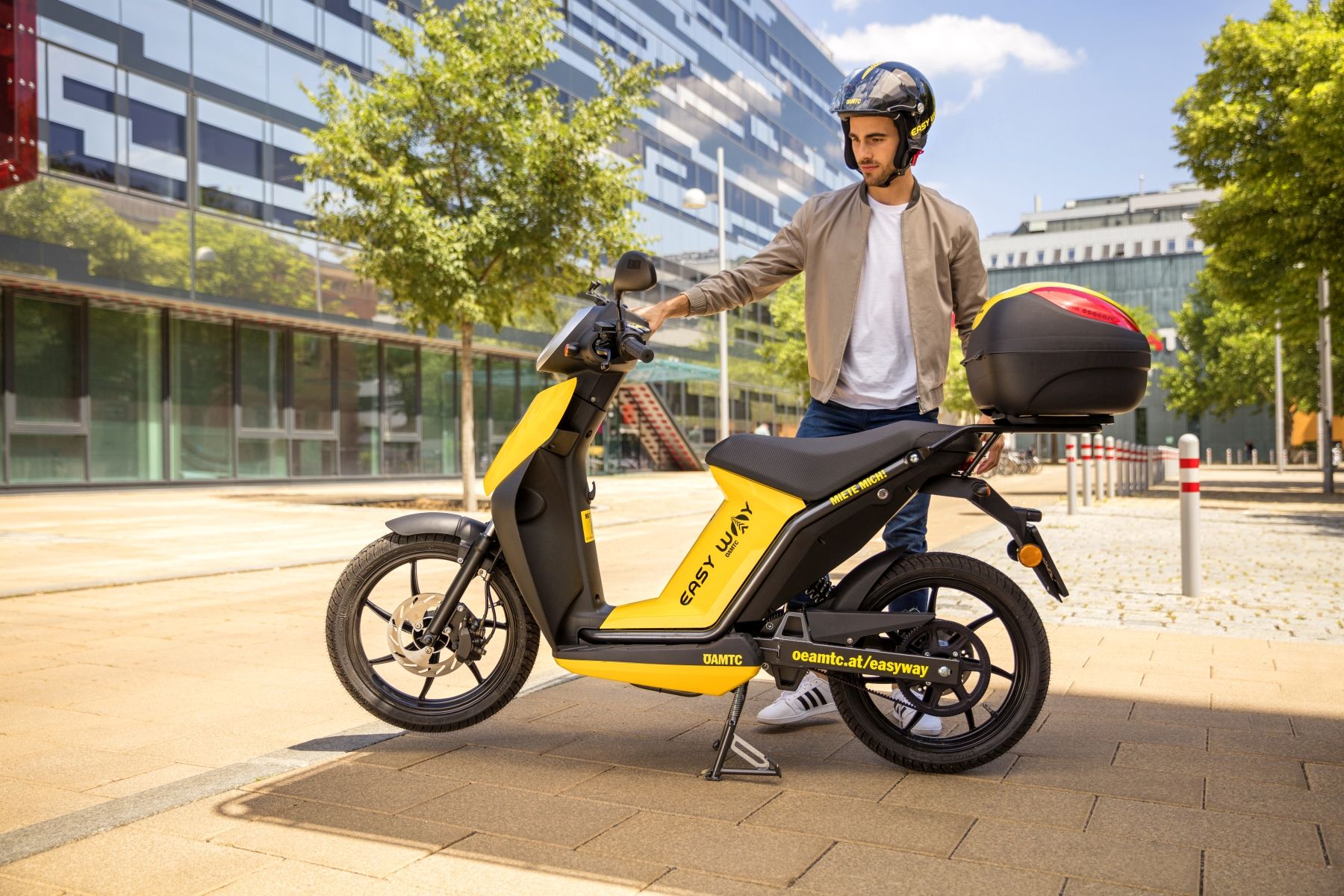 homoseksuel succes kage Club news: ÖAMTC launches electro scooter sharing service in Vienna and  Graz - FIA Region I